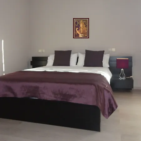 بيت ضيافة Brustar Gotic-centric