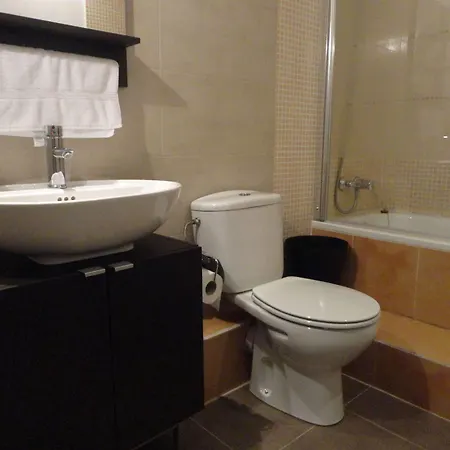 Brustar Gotic-centric Guest house
